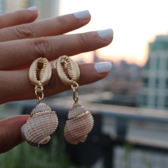 NEW Handmade Earrings | Natural Seashell Dangle - Picture 4 of 5